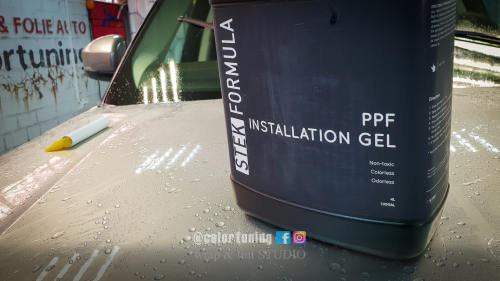 montaj film protectie vopsea folosind gel dedicat 