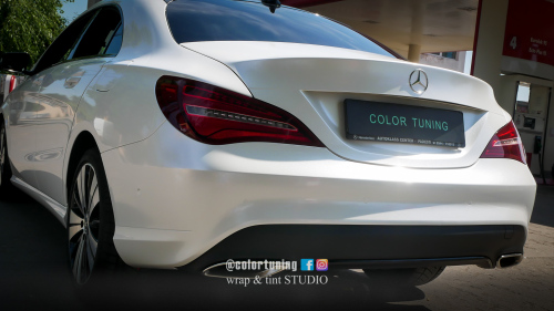 Mercedes cla alb perlat spate