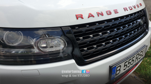 text Range Rover rosu