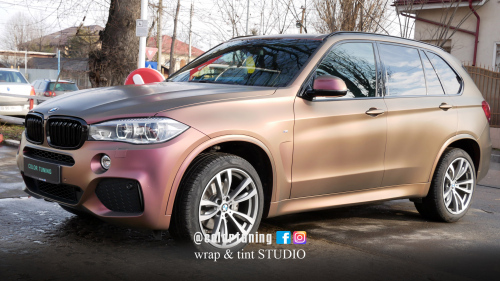 Oracal 970 cameleon pe BMW X5