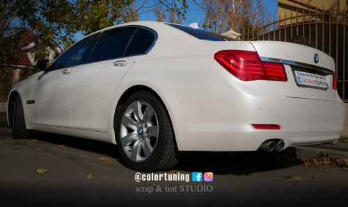 BMW alb perlat seria 7