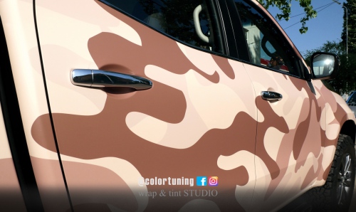 model textira camuflaj realizat la comanda