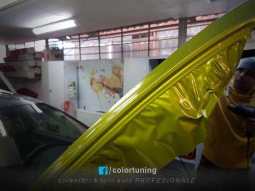 Montaj de calitate, materialul este mulat in spatele elementelor de caroserie