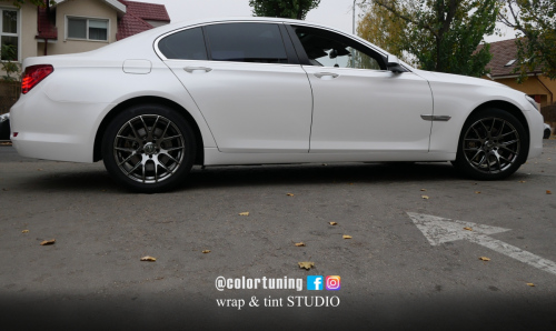 BMW seria 7 alb perlat